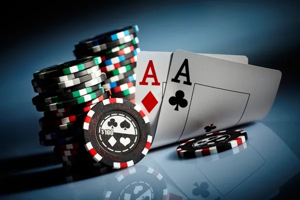 Hand ranking chart from royal flush to high card